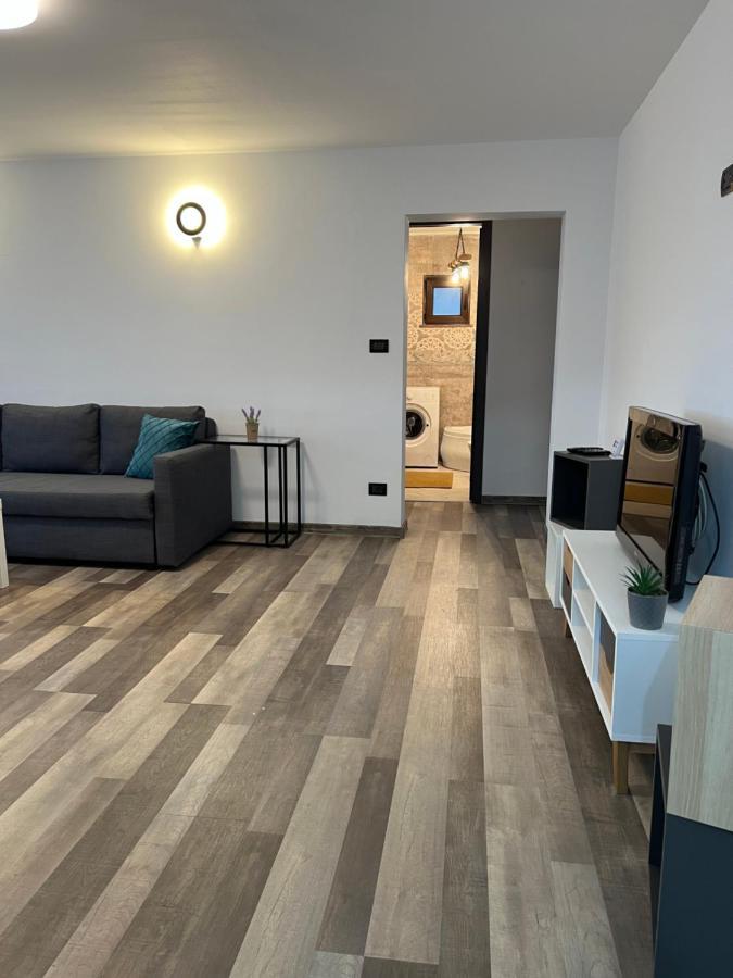 Sunny Luxury Home G. Enescu Suceava Luaran gambar
