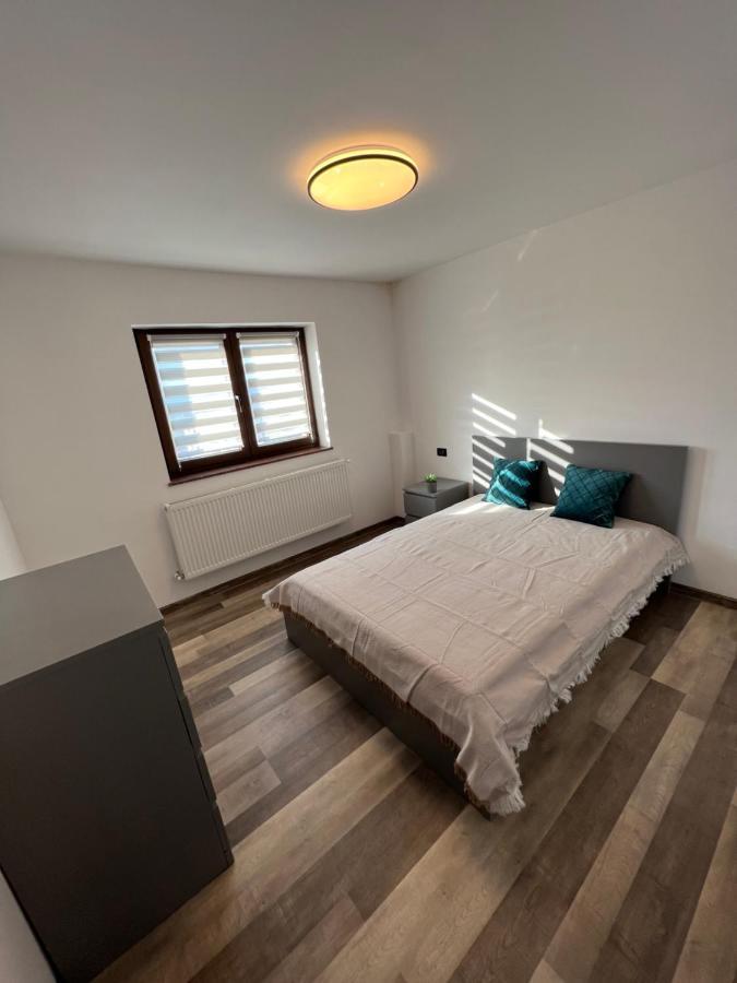 Sunny Luxury Home G. Enescu Suceava Luaran gambar