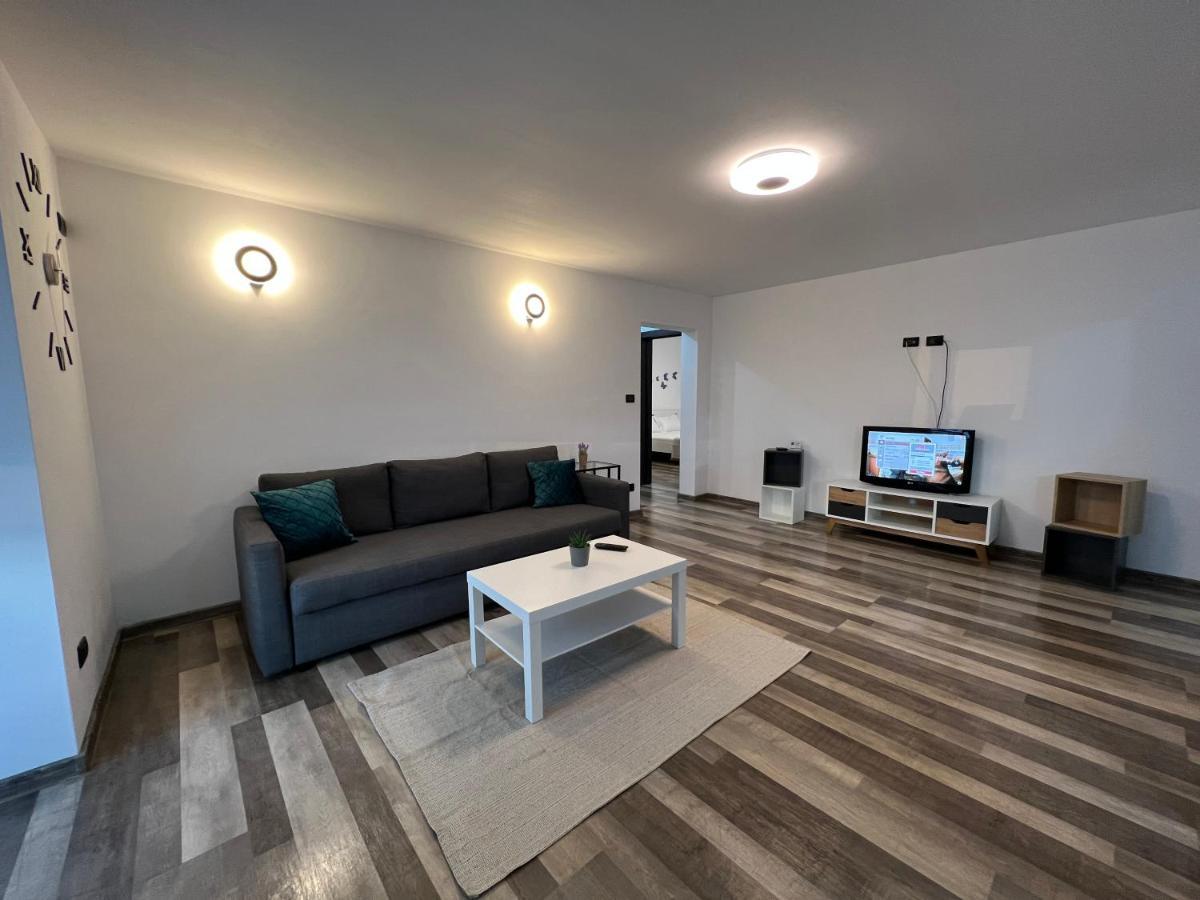 Sunny Luxury Home G. Enescu Suceava Luaran gambar