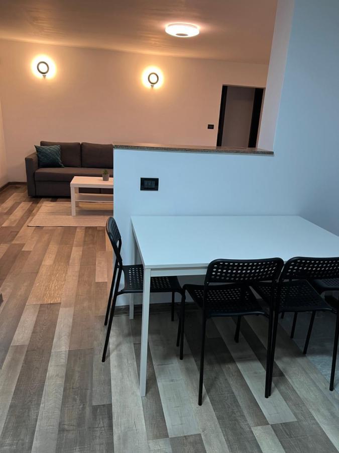 Sunny Luxury Home G. Enescu Suceava Luaran gambar